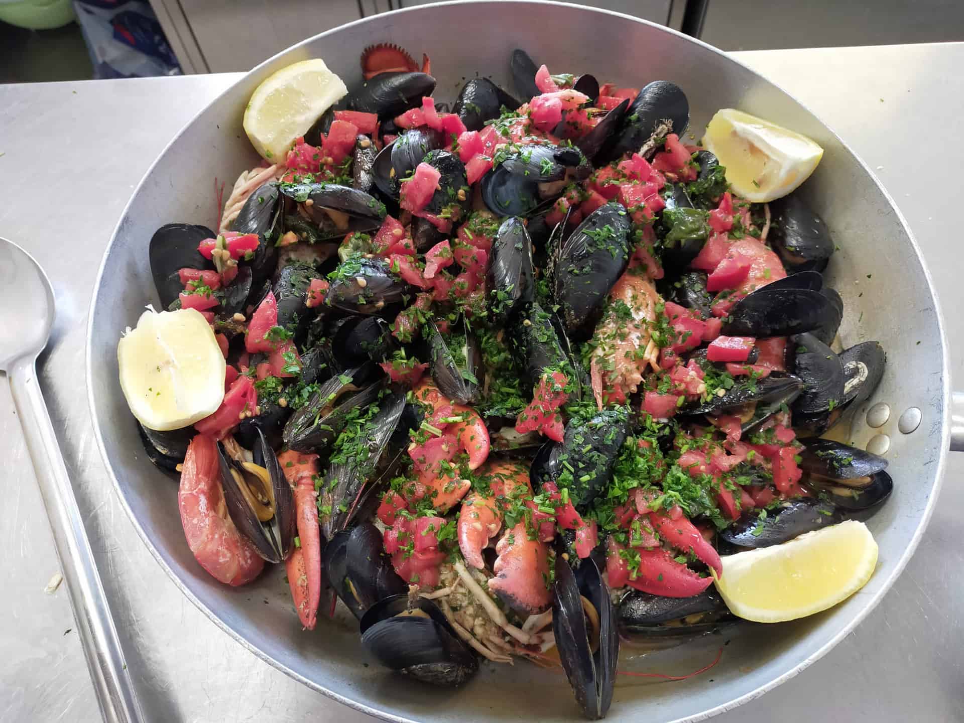Sauté di cozze con prezzemolo e limone